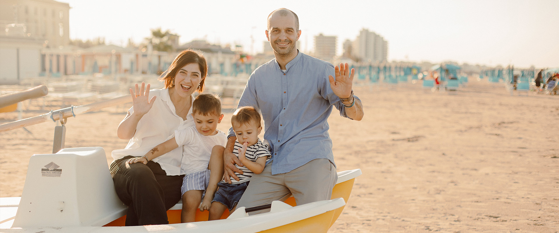 DES VACANCES <br>DE RÊVES VOUS ATTENDENT